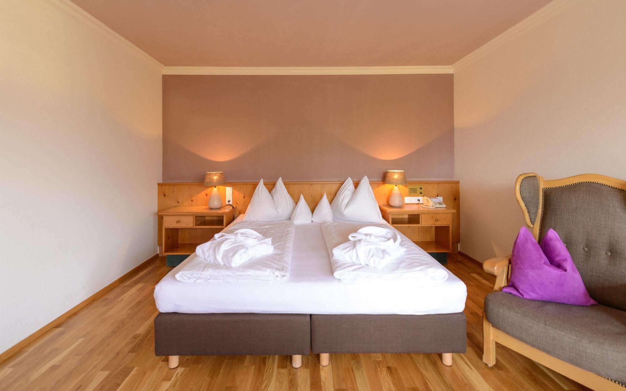 Hotel Walserwirt Esterno foto